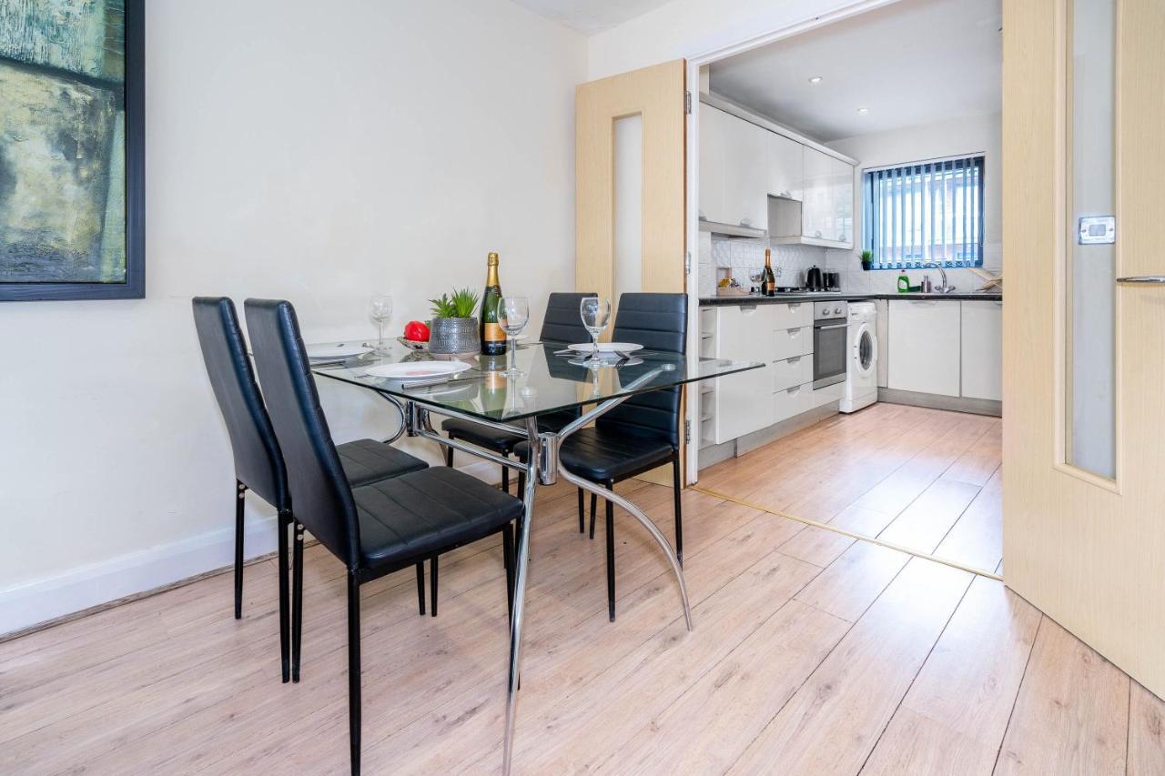 City Centre Townhouse - 3 Bedrooms - Garage - Parking - Top Rated Birmingham Esterno foto
